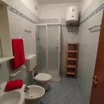 Cozy Flat With Patio 아파트 비비오네