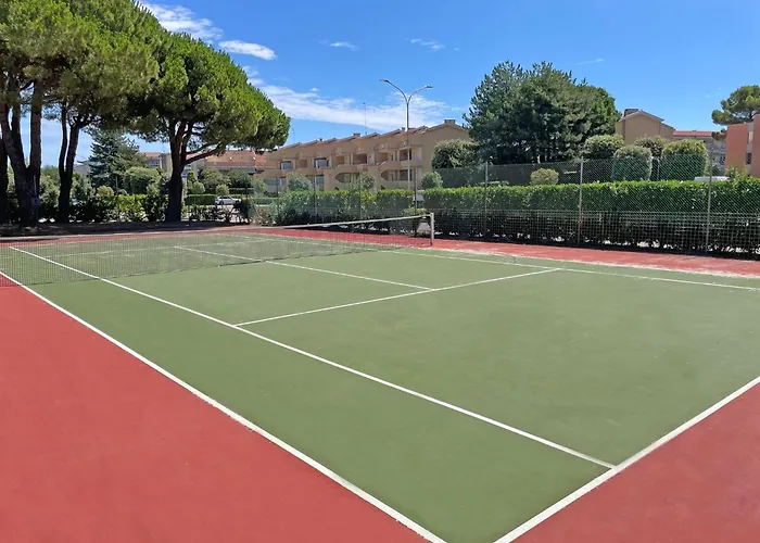 Cozy Flat With Patio Apartment *